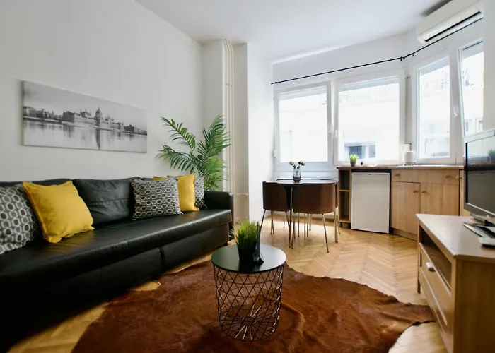 Standard Apartment by Hi5 - Petőfi 12